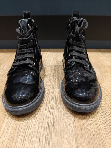 Naturino black patent leather - black,