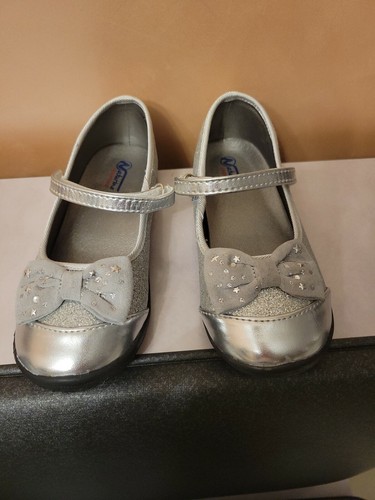 Nwot naturino express girl - nwot,